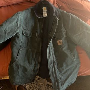 Medium heavy carhartt jacket green